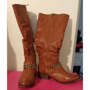 Trendy New Cappucino Faux Leather & Gold Chain Accents Knee High Boots Sz 8.5M